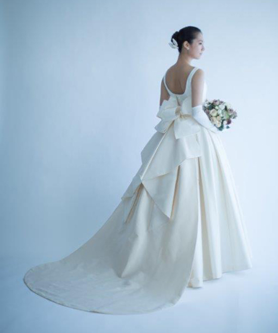 ノースリーブプリンセスドレス