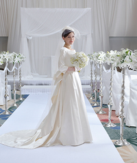 七袖オフショルダードレス