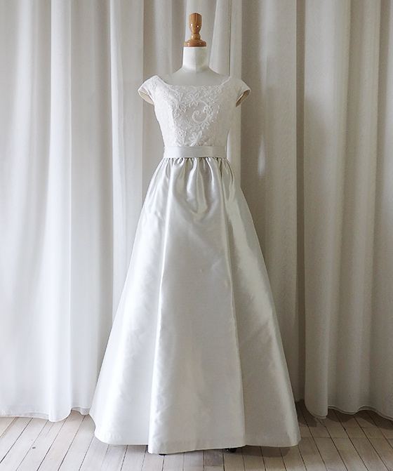 リバーレース＆ミカドのギャザープリンセスドレス