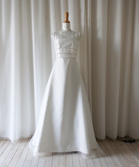 ヨークオーガンジー　4段タックトップスAラインドレス