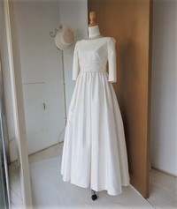 カシュクールベルトの長袖ドレス