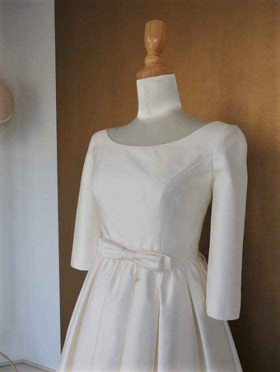 ギャザータックミモレ丈　長袖ドレス