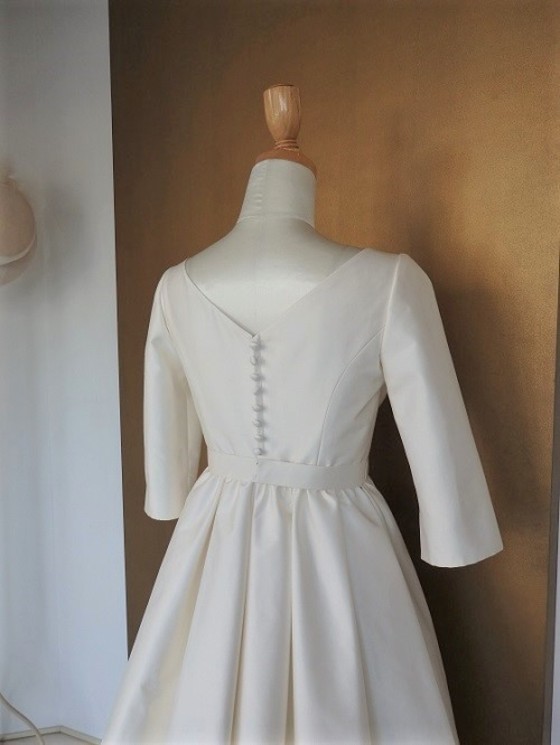 ギャザータックミモレ丈　長袖ドレス