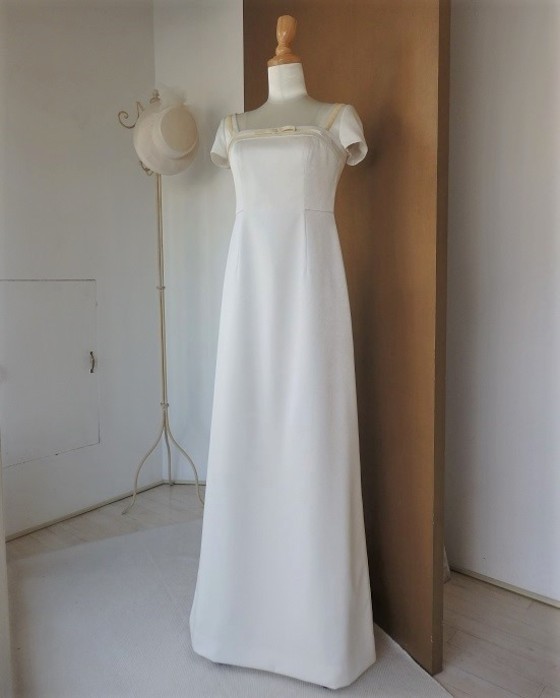 Iラインキャプスリーブストレートドレス