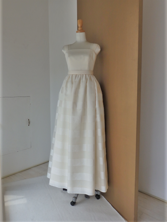 ノースリーブボーダー柄スカートドレス