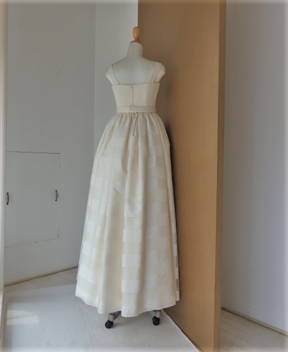 ノースリーブボーダー柄スカートドレス