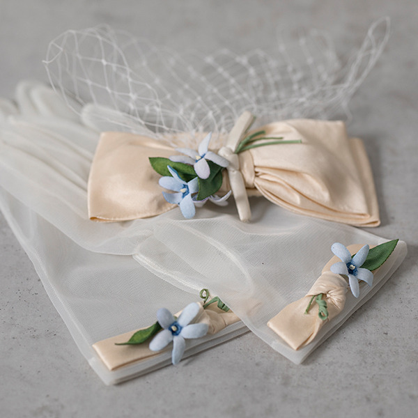  ヘッドリボンと手袋セット